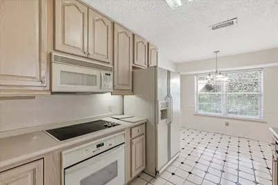 700 Vail Drive, Arlington, TX 76012 - Photo 6