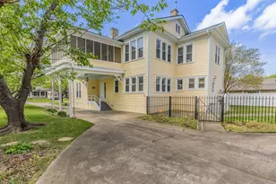 1017 N Woods St, Sherman, TX 75092 - Photo 36