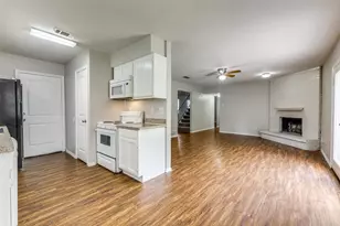 12129 Spring Branch Dr, Balch Springs, TX 75180 - Photo 4