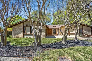 15721 Mapleview Cir, Dallas, TX 75248 - Photo 2