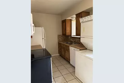 904 N Frances Street #A, Terrell, TX 75160 - Photo 2