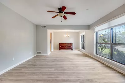 6220 Glennox Lane, Dallas, TX 75214 - Photo 2