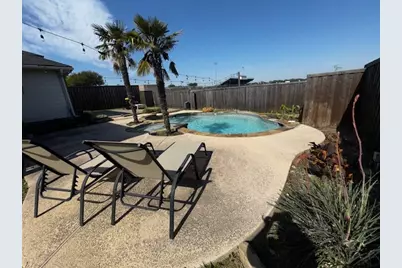 2501 Redfield Drive, Mesquite, TX 75181 - Photo 2