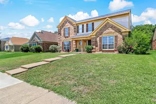 2113 Lavaca Trail, Carrollton, TX 75010 - Photo 2