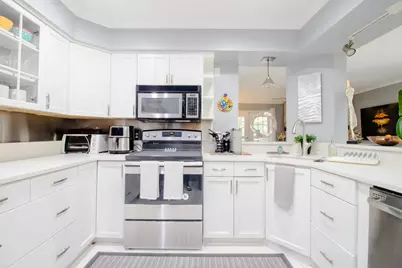 5200 Martel Avenue #6A, Dallas, TX 75206 - Photo 8