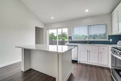 2405 Whippoorwill Drive, Mesquite, TX 75149 - Photo 2