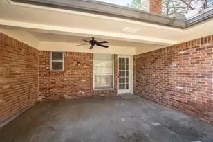 903 Leslie Dr, Arlington, TX 76012 - Photo 32
