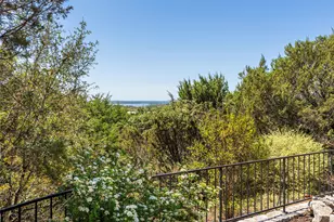 4918 Sonterra Ct, Granbury, TX 76049 - Photo 2