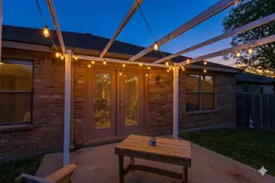 437 Sandy Creek Dr, Fort Worth, TX 76131 - Photo 20