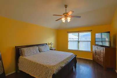 437 Sandy Creek Drive, Fort Worth, TX 76131 - Photo 12