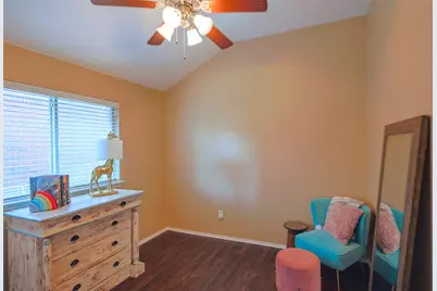 437 Sandy Creek Drive, Fort Worth, TX 76131 - Photo 18