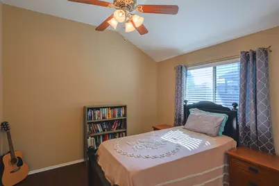 437 Sandy Creek Drive, Fort Worth, TX 76131 - Photo 18