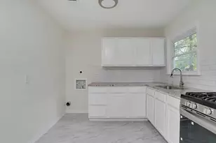 620 Samuels Ln, Arlington, TX 76010 - Photo 8