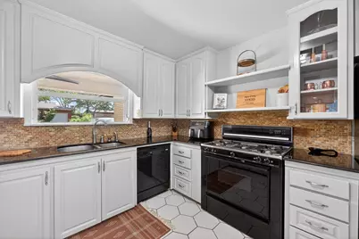 3200 Medina Avenue, Fort Worth, TX 76133 - Photo 16