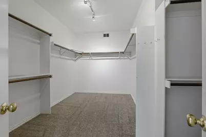 4517 Creekside Drive, Haltom City, TX 76137 - Photo 20