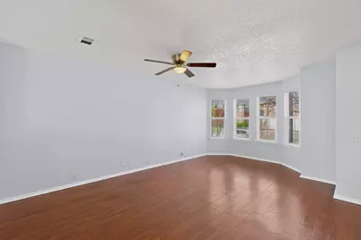6723 Ambercrest Drive, Arlington, TX 76002 - Photo 4