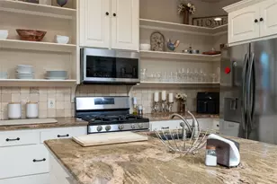 131 Lakeview Dr, Runaway Bay, TX 76426 - Photo 16