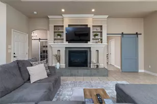 131 Lakeview Dr, Runaway Bay, TX 76426 - Photo 8