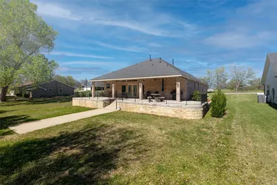 131 Lakeview Drive, Runaway Bay, TX 76426 - Photo 30