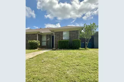 726 Cory Street, Grapevine, TX 76051 - Photo 1