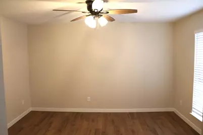 726 Cory Street, Grapevine, TX 76051 - Photo 4