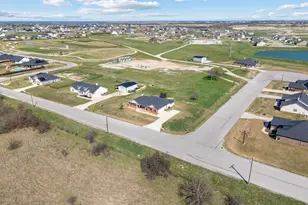 134 Stone Cyn Dr, Rhome, TX 76078 - Photo 2