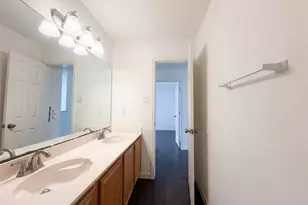 4515 Harpers Ferry Dr, Grand Prairie, TX 75052 - Photo 18