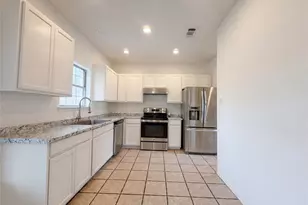 4515 Harpers Ferry Dr, Grand Prairie, TX 75052 - Photo 8