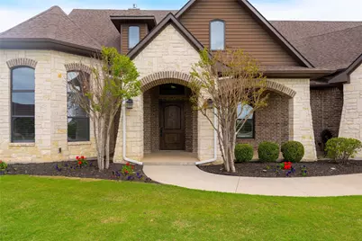 2023 Twin Creeks Circle, Pilot Point, TX 76258 - Photo 2