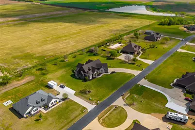 2023 Twin Creeks Circle, Pilot Point, TX 76258 - Photo 40