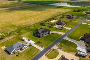 2023 Twin Creeks Cir, Pilot Point, TX 76258 - Photo 40