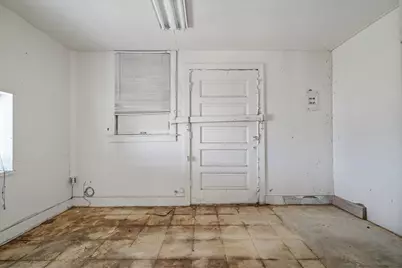 521 E Garland, Grand Saline, TX 75140 - Photo 8