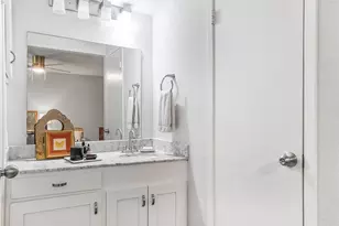 7924 Royal Ln, Dallas, TX 75230 - Photo 16