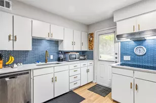 7924 Royal Ln, Dallas, TX 75230 - Photo 10