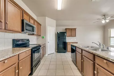 1013 Quartz Trail, Princeton, TX 75407 - Photo 6