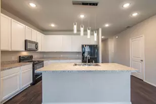 1005 Stanridge Ln, Van Alstyne, TX 75495 - Photo 4
