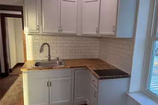 107 E Stone St, Collinsville, TX 76233 - Photo 10