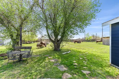 108 Paige Street, Weatherford, TX 76088 - Photo 34