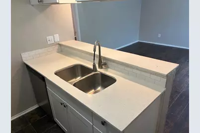 2821 Reagan Street #202, Dallas, TX 75219 - Photo 6