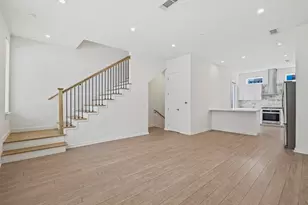 410 W 9th St, Dallas, TX 75208 - Photo 4