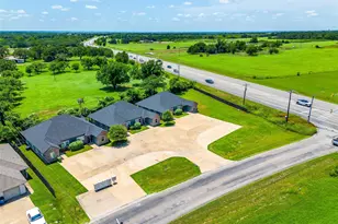 2710 James, Granbury, TX 76049 - Photo 24