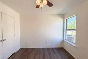 105 Kings Way Dr, Rhome, TX 76078 - Photo 4