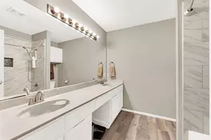 6747 S Creek Dr, Fort Worth, TX 76133 - Photo 10