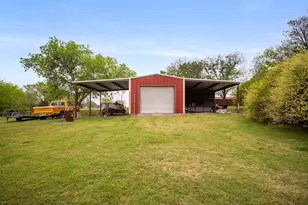 407 Locust Dr, Oak Leaf, TX 75154 - Photo 38