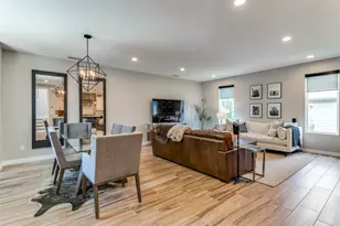 1925 California Dr, Dallas, TX 75204 - Photo 4