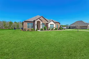 747 Hickory Ln, Royse City, TX 75189 - Photo 2