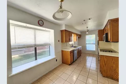 1526 Silverleaf Drive, Carrollton, TX 75007 - Photo 10