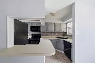 1212 Horizon Trail, Arlington, TX 76011 - Photo 10