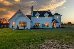 172 Rain Dance Trl, Decatur, TX 76234 - Photo 1