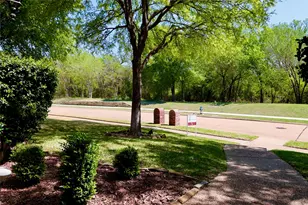 6421 Double Creek Rd, Frisco, TX 75035 - Photo 2